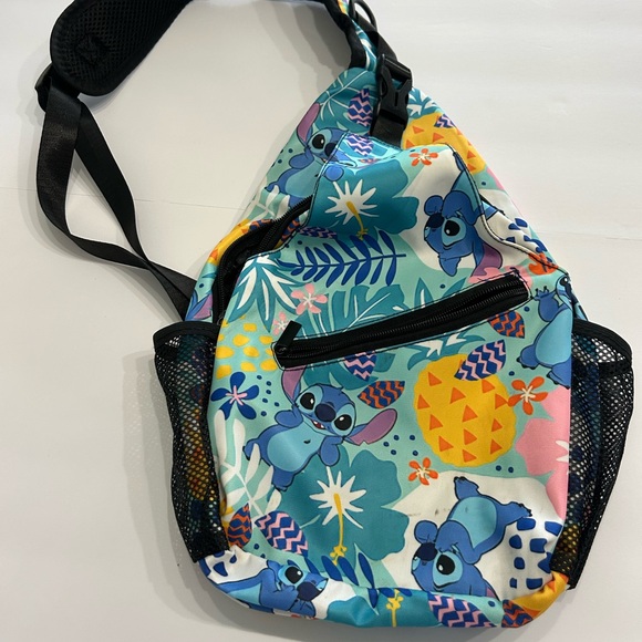 Stitch Character Sling Bag - Picture 8 of 8